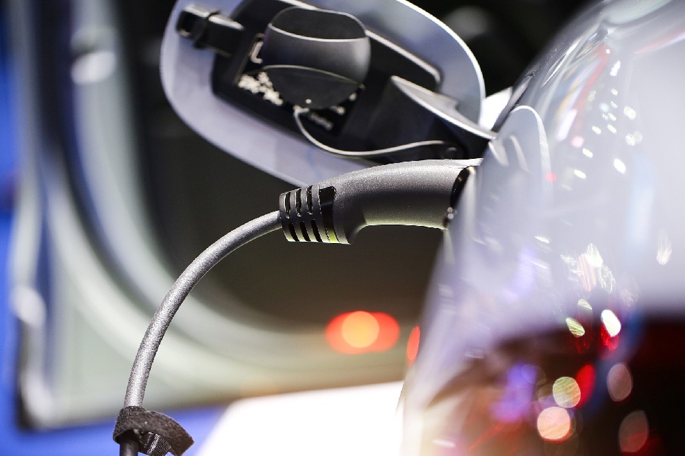 動力鋰電池退役潮逐年高漲，回收產業鏈亟待完善